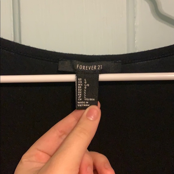 Forever 21 simple Black Dress - Picture 2 of 3